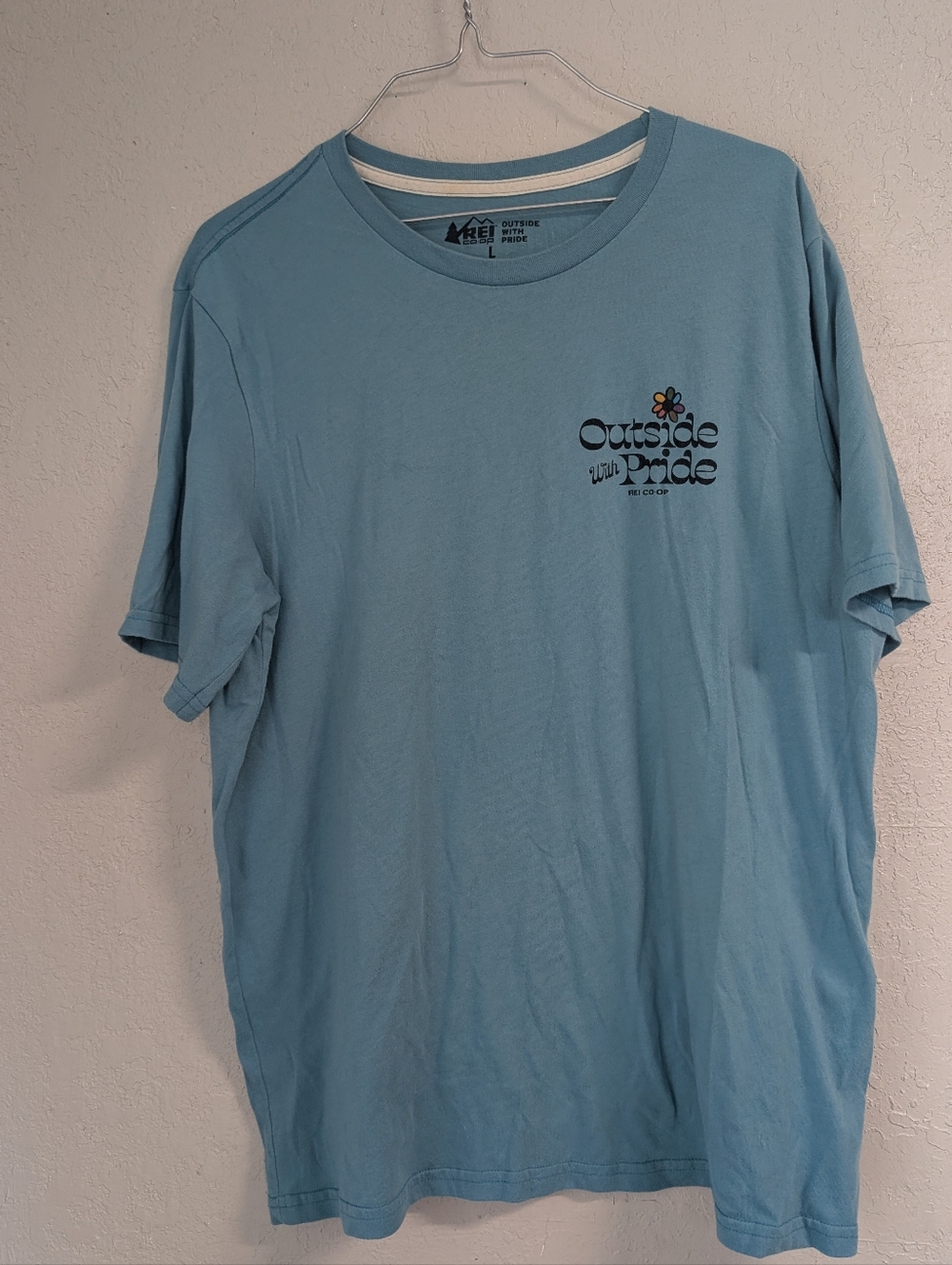 REI Light Blue "Outside With Pride" Graphic Tee L Pride Casual Retro LGBTQ